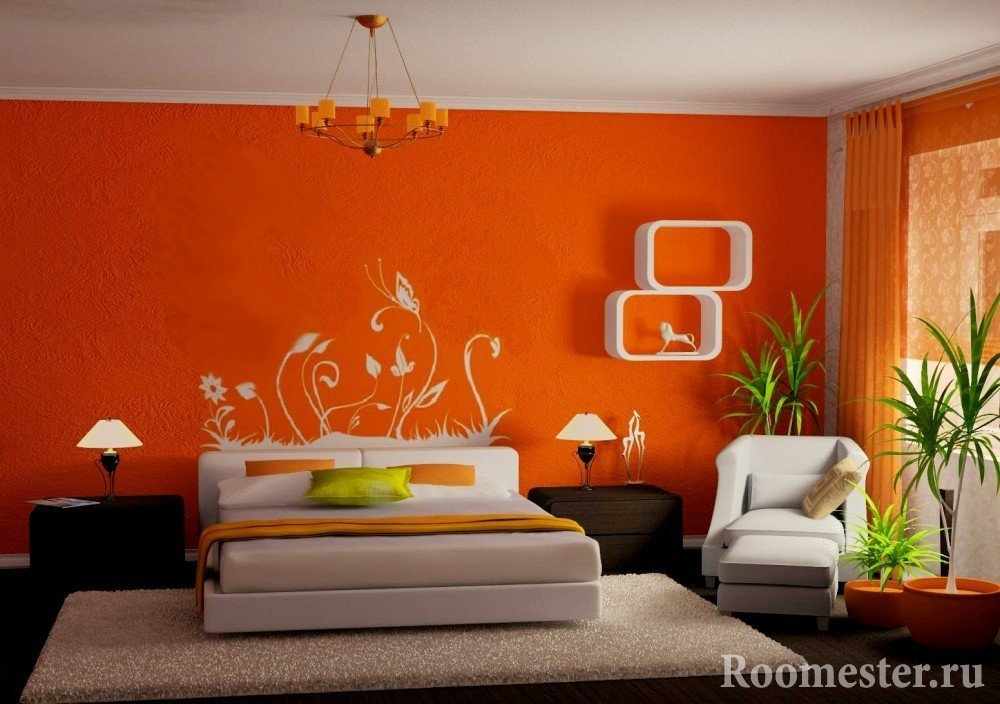 Сочетание оранжевых стен и белой мебели