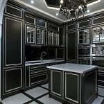 Черная мебель на кухне