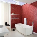 Бордовый цвет в интерьере ванной комнаты