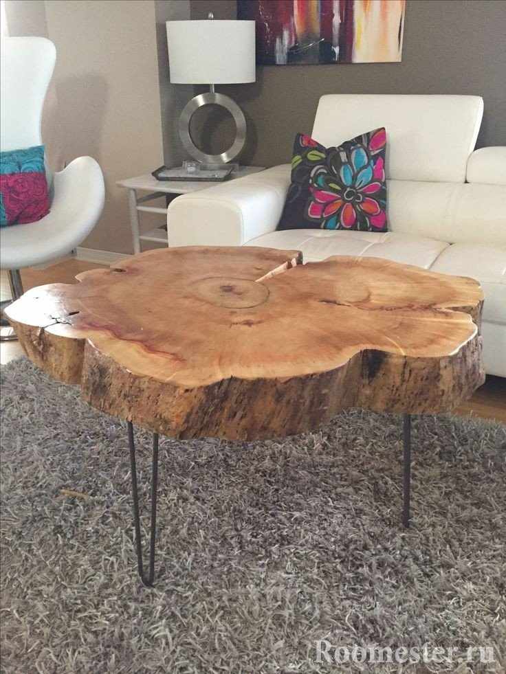 Большой журнальный стол из натурального спила дерева