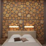Стена в спальне из натурального дерева
