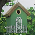 Зеленый домик для птиц