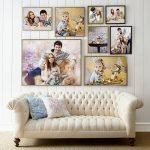 Семейные фото на стене