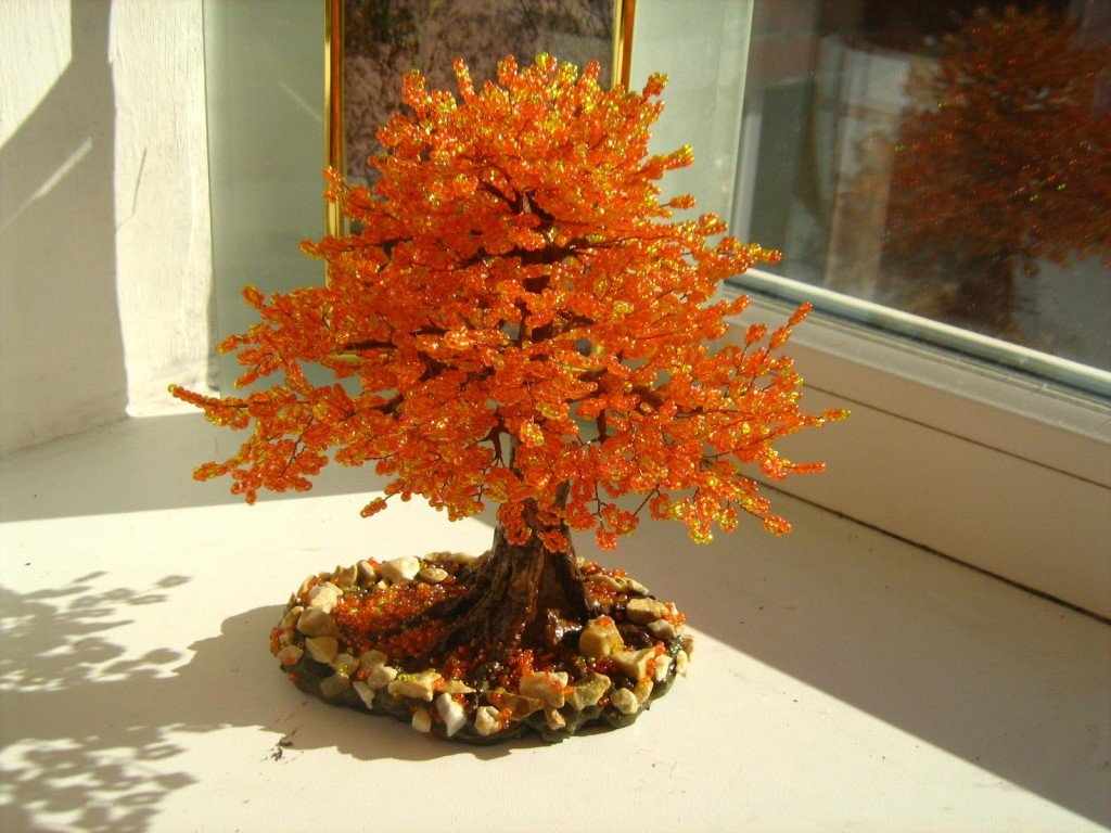 Осеннее дерево из бисера