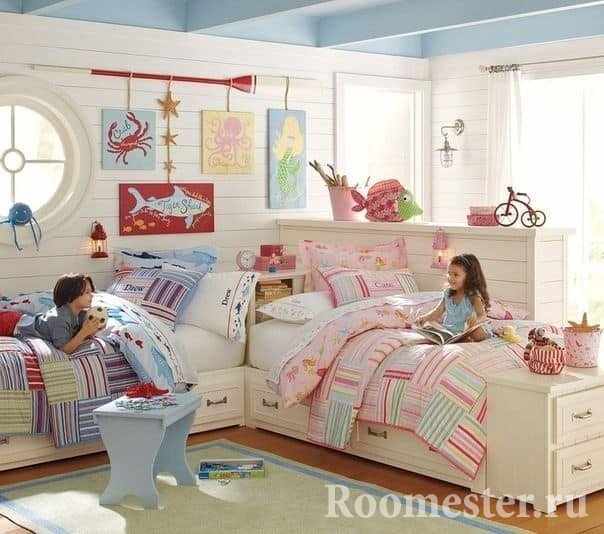 Маленькая детская комната для двух разнополых детей