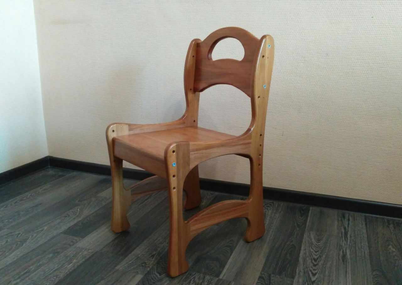 Регулируемый детский стульчик