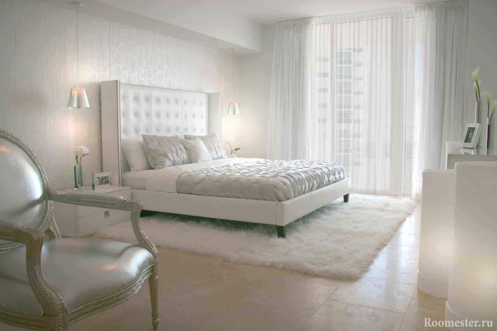 Мебель и фурнитура в одном стиле для классической спальни