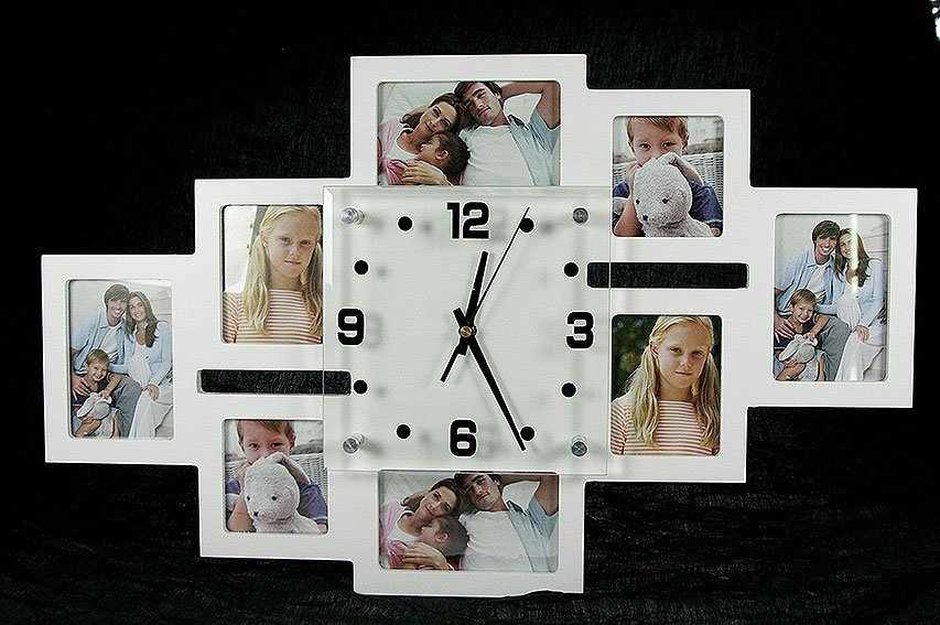 Часы с семейными фотографиями