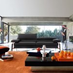 Оранжевый в дизайне гостиной
