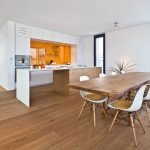 Белая кухня в дизайне квартиры