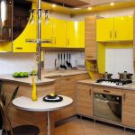 Желтые шкафы на кухне
