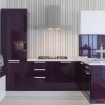 Дизайн фиолетовой кухни для мужчин