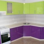 Зеленый верх фиолетовый низ кухни