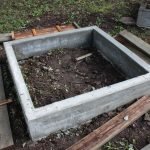 Изготовление грядок из бетона: шаг 3