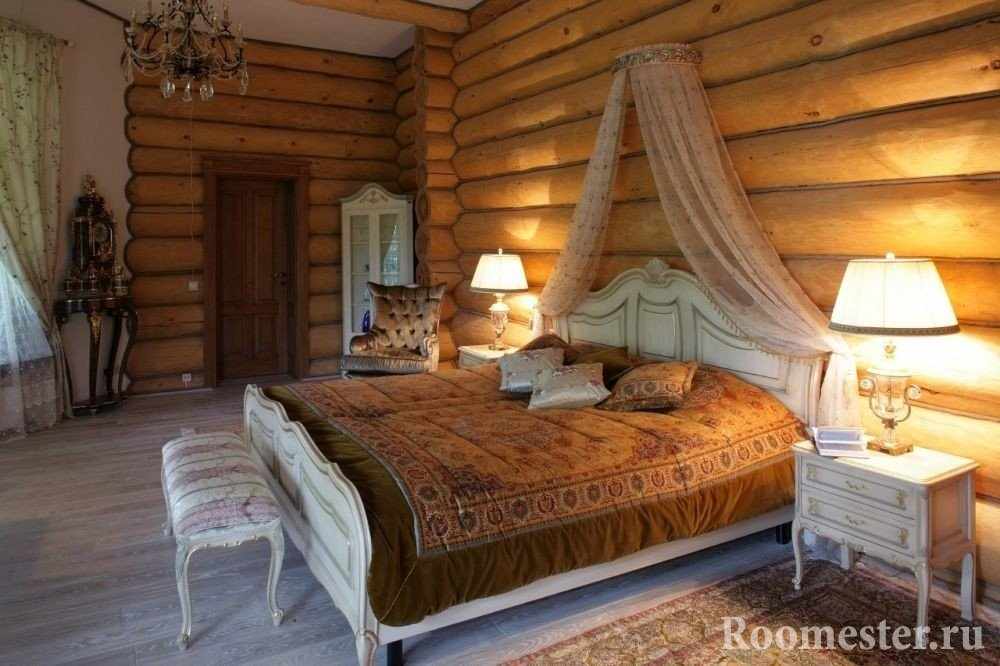 Спальня в деревянном доме 