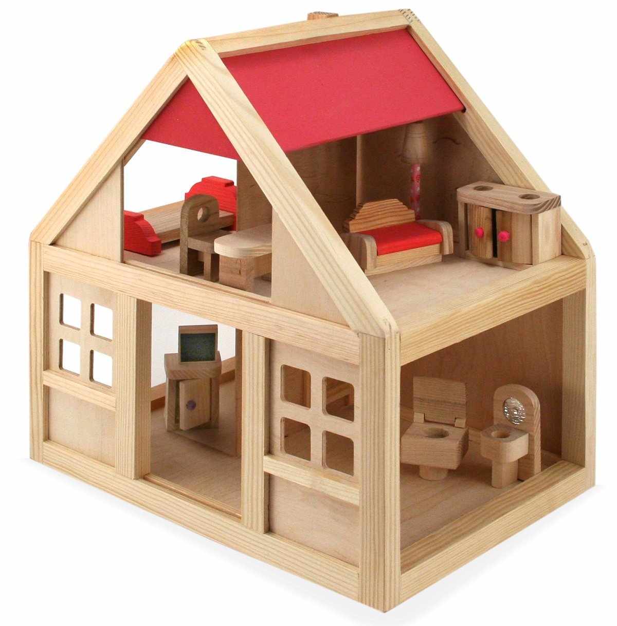 Деревянный игрушечный домик