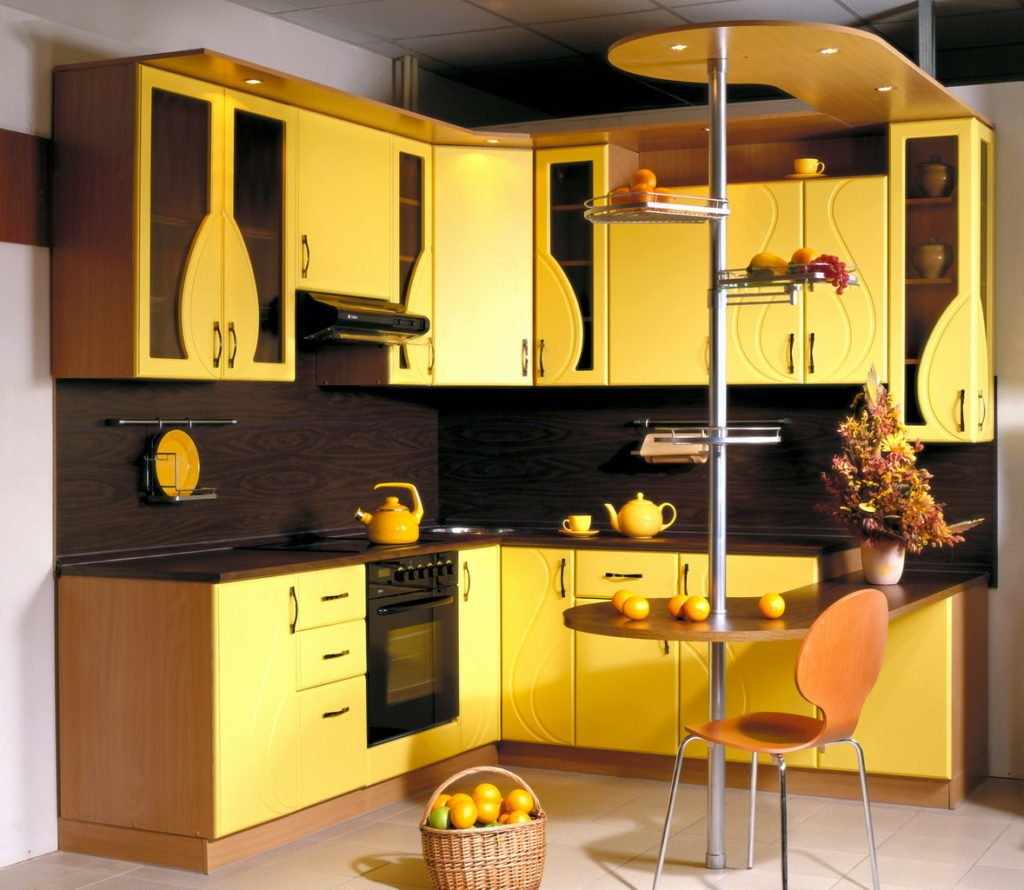 Кухня в желтом увете