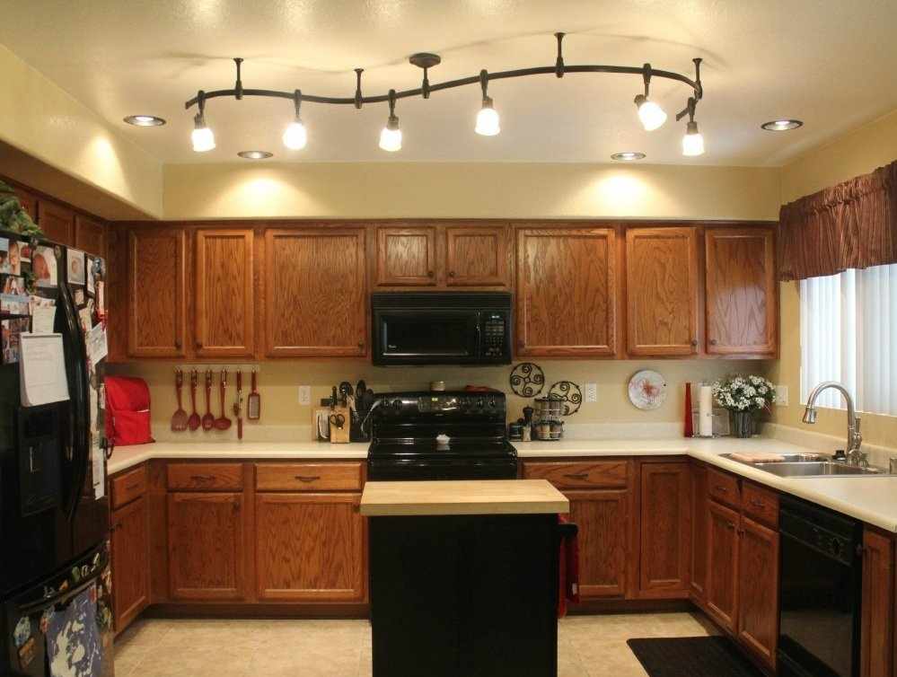 Направленные светильники для кухни