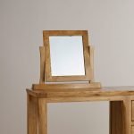 Настольное деревянное зеркало