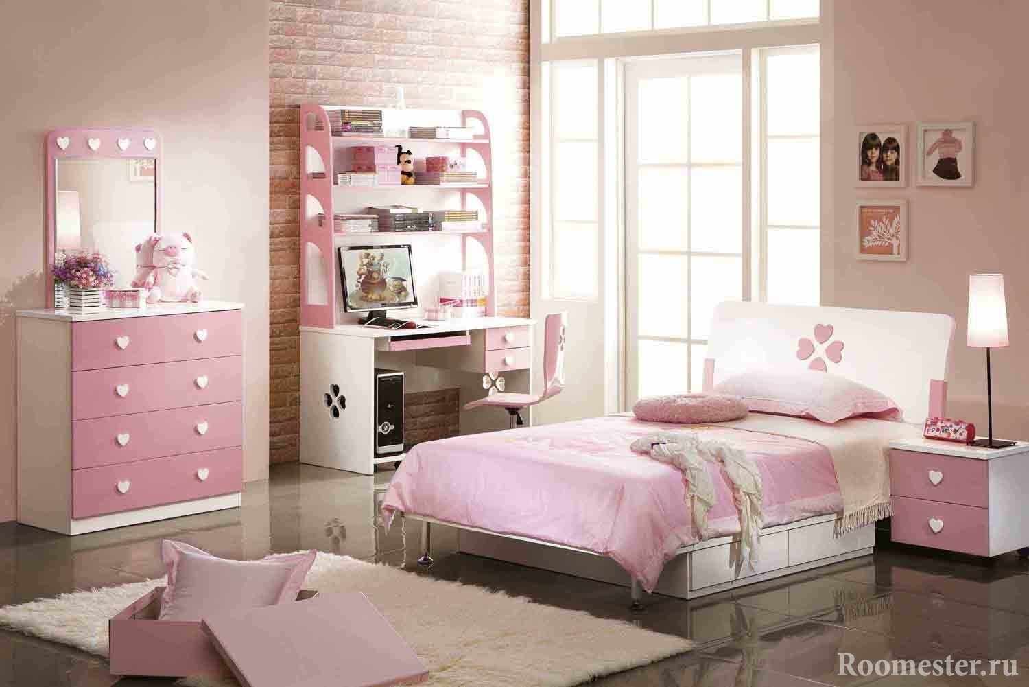Дизайн спальни для подростка в розовом цвете