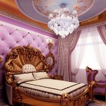 Сиренево-золотой интерьер спальни