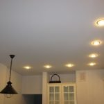 Распределение светильников на потолке