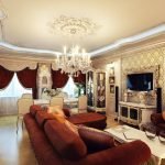 Золотые тона в дизайне гостиной в классическом стиле